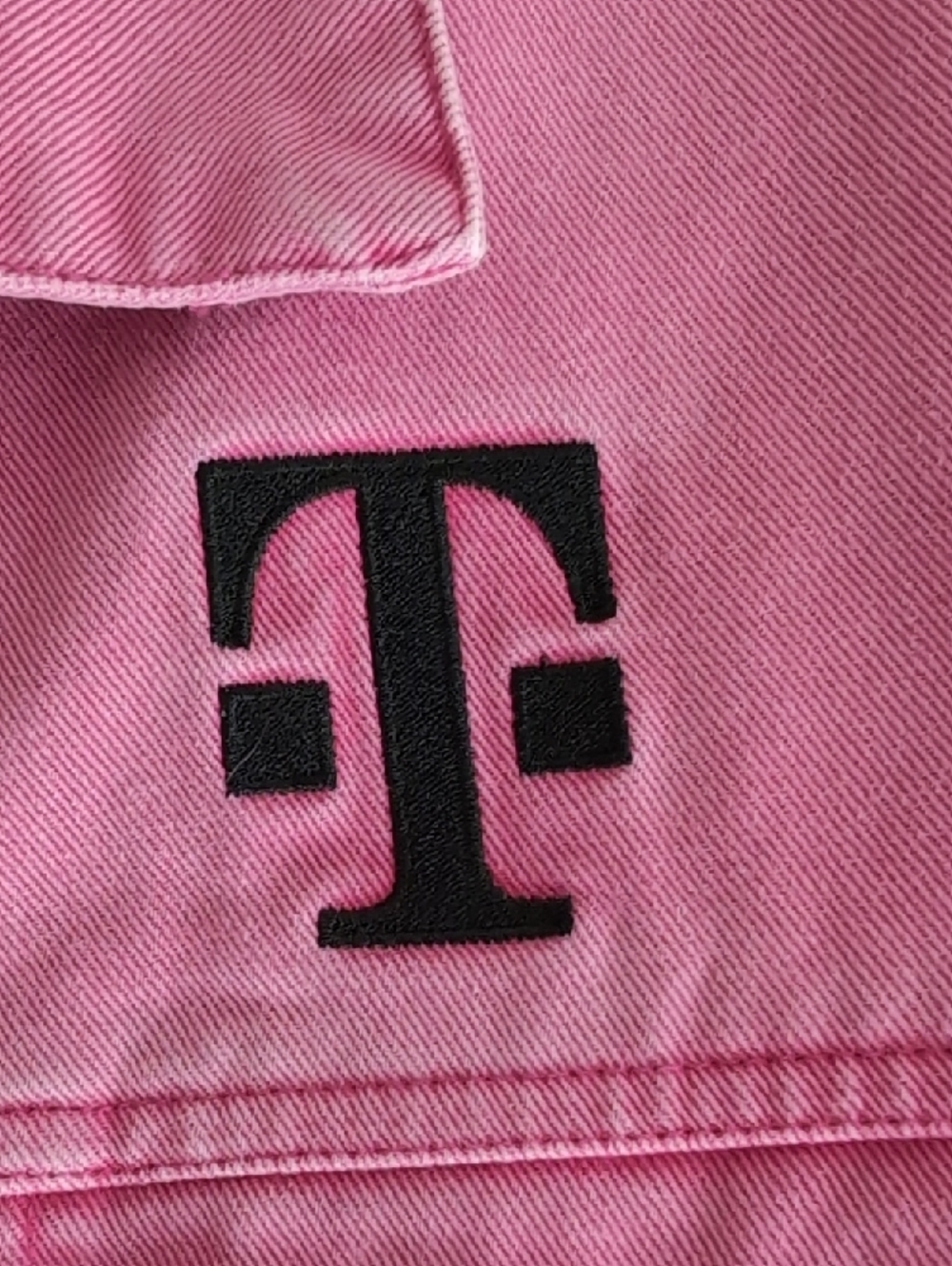 T Mobile Pink Denim Jacket Size medium - Picture 5 of 12